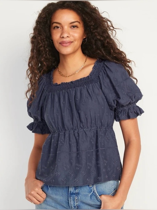 Old Navy Tops - NWOT Old Navy eyelet boho peplum smocked top size women’s size 4X